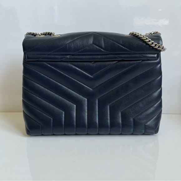 Saint Laurent Medium LouLou  ❌ Pending Sale ❌ - Picture 2 of 16